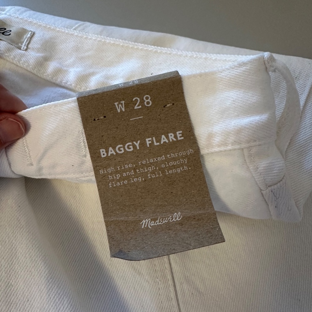 NWT Madewell White Baggy Flare Front Slit Jeans | Size 28 - Picture 12 of 16